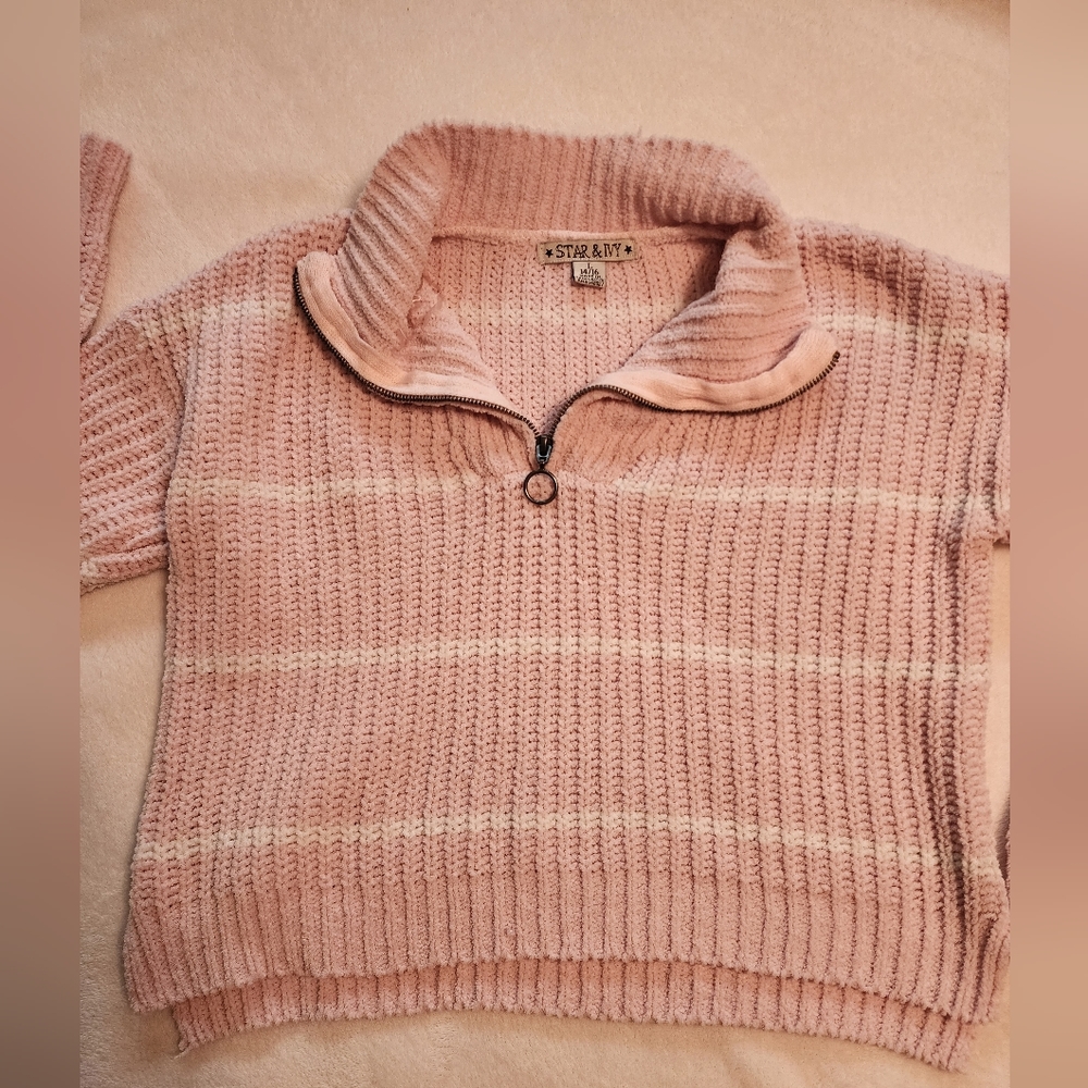 Star & Ivy Crop Sweater